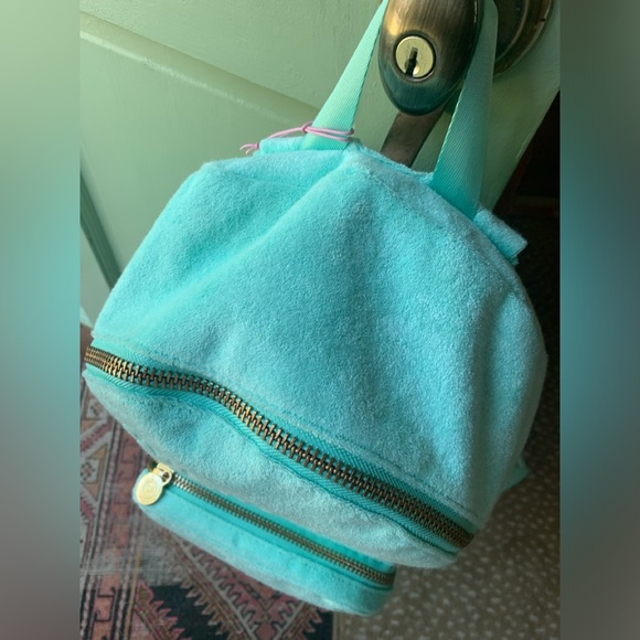 STONEY CLOVER LANE BACKPACK & BRUSH/ STICKERS - Picture 3 of 16